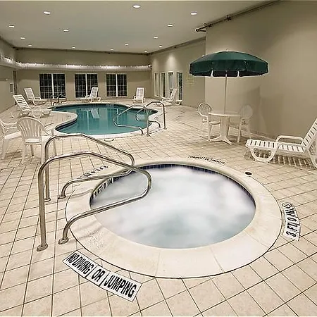Holiday Inn Express Hotel & Suites Center Township By Ihg 