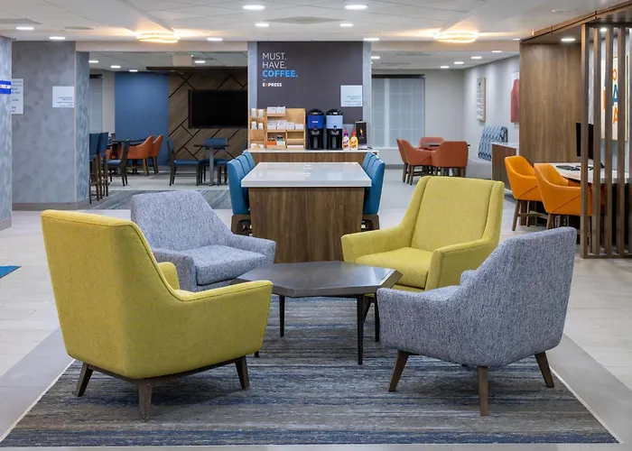 Holiday Inn Express Hotel & Suites Center Township By Ihg