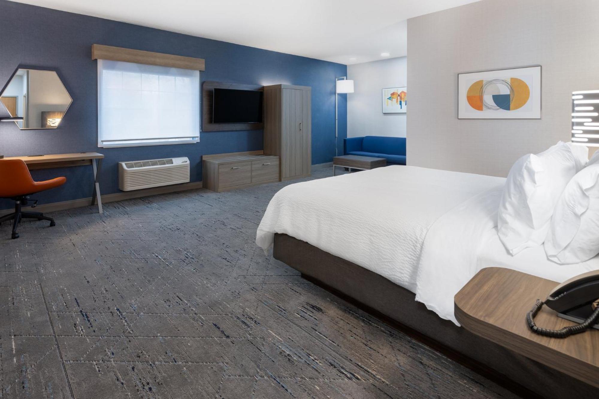 Hotel Express & Center Township By Ihg Monaca