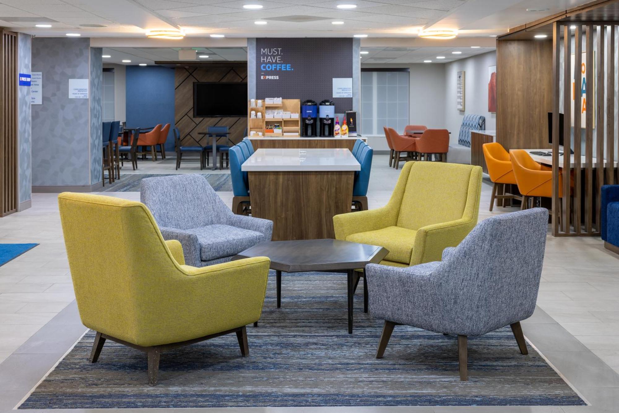 Hotel Express & Center Township By Ihg