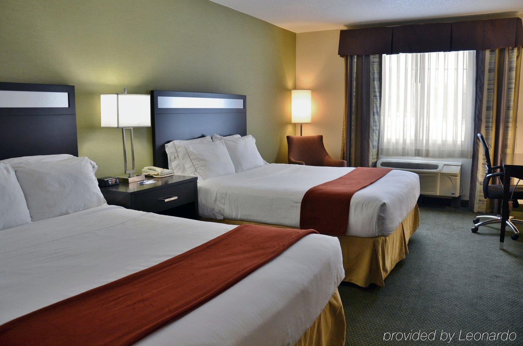 Express & Center Township By Ihg Monaca