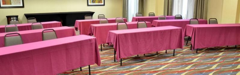 Express & Center Township By Ihg