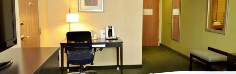 Hotel Express & Center Township By Ihg